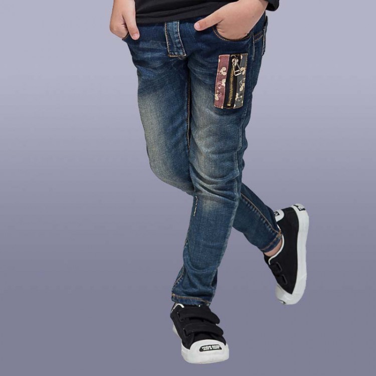 Pull-on slim jeans